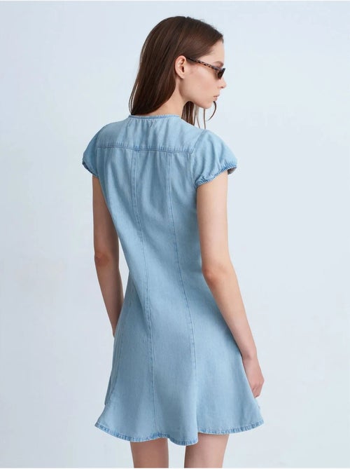Mini abito a trapezio in denim dilvin - Kiabi Mini abito a trapezio in denim dilvin - Kiabi