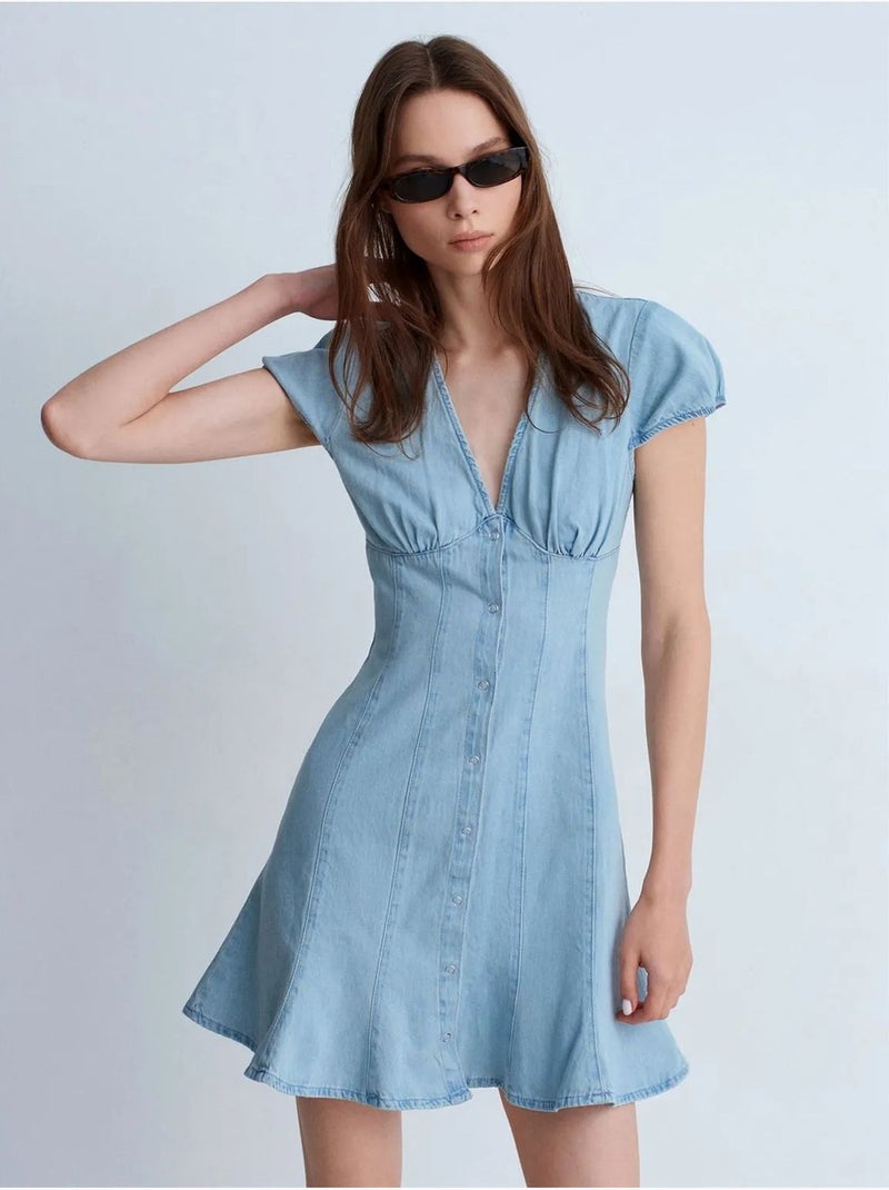 Mini abito a trapezio in denim dilvin Blu chiaro - Kiabi