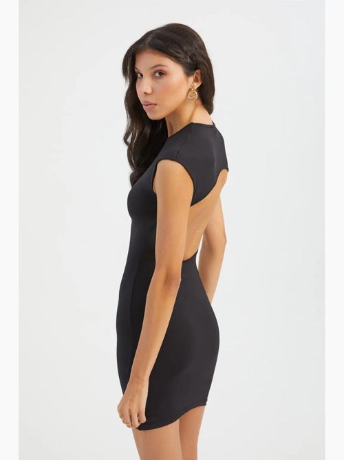 Mini abito bodycon con girocollo, maniche a cappuccio e cut-out sulla schiena hiccup - Kiabi Mini abito bodycon con girocollo, maniche a cappuccio e cut-out sulla schiena hiccup - Kiabi