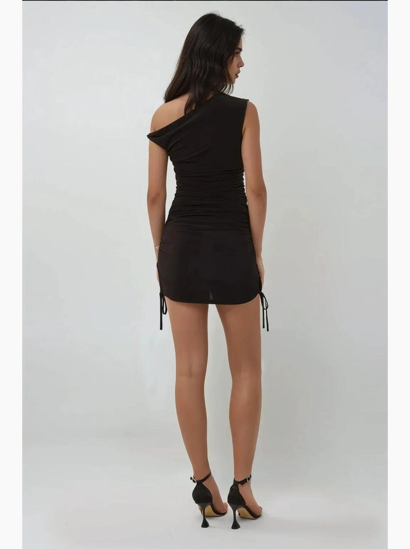 Mini abito bodycon con scollo asimmetrico e dettaglio cut-out hiccup Nero - Kiabi
