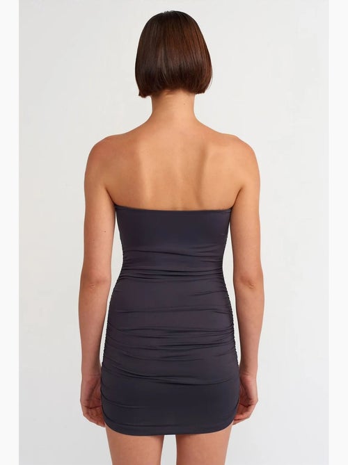 Mini abito bodycon senza spalline dilvin - Kiabi Mini abito bodycon senza spalline dilvin - Kiabi
