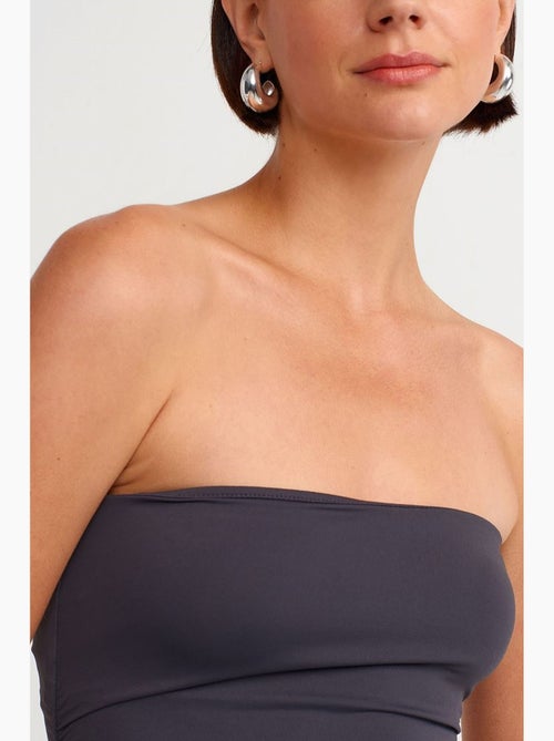 Mini abito bodycon senza spalline dilvin - Kiabi Mini abito bodycon senza spalline dilvin - Kiabi