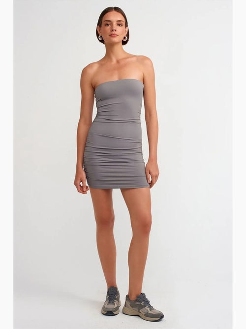 Mini abito bodycon senza spalline dilvin - Kiabi Mini abito bodycon senza spalline dilvin - Kiabi