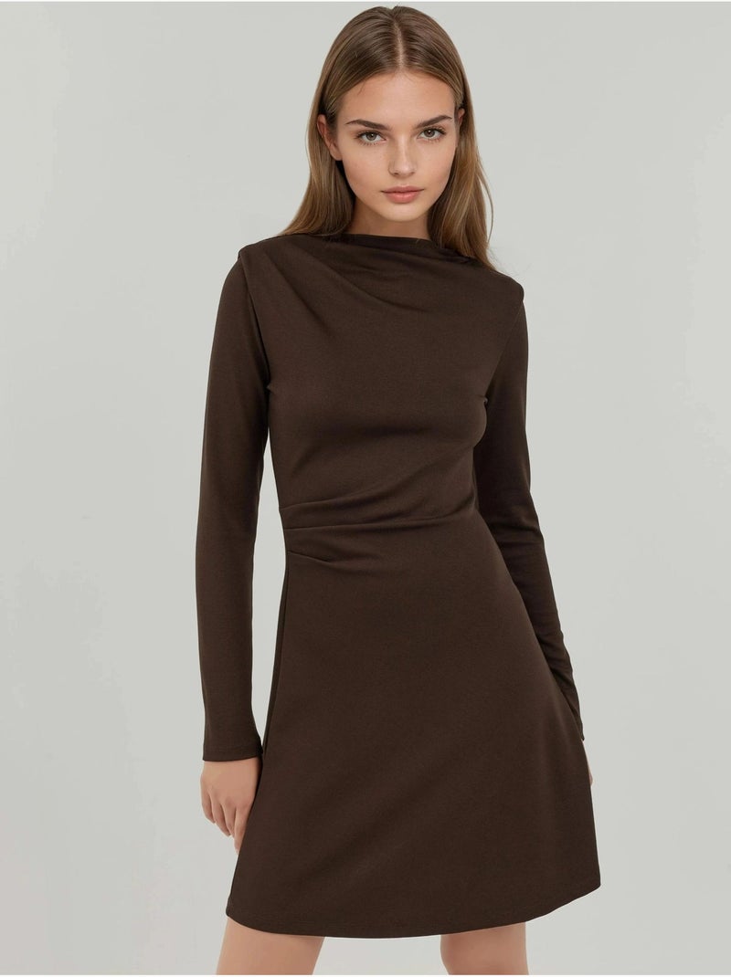 Mini abito drappeggiato con girocollo hiccup Marrone scuro - Kiabi