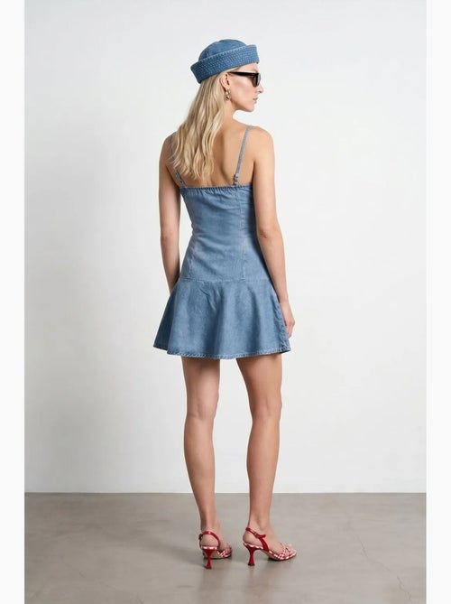 Mini abito in denim senza maniche dilvin - Kiabi Mini abito in denim senza maniche dilvin - Kiabi