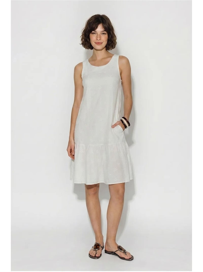 Mini abito smock in mussola di cotone ricamata lucci Bianco - Kiabi
