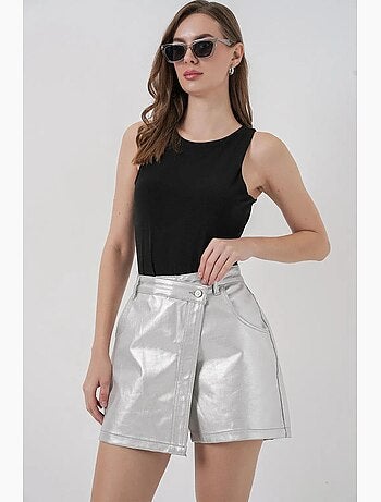 Mini skort in tessuto metallizzato a vita alta con chiusura a bottone bdart