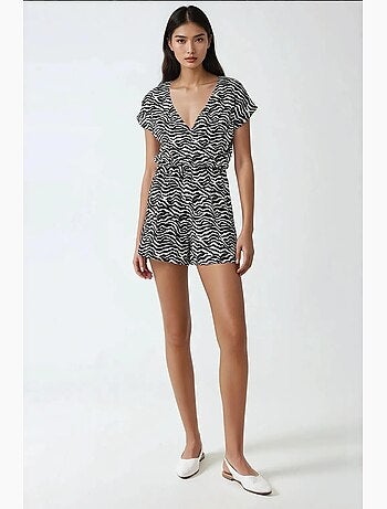Mini tuta stampata con scollo a v e gambe corte della collezione busem hiccup