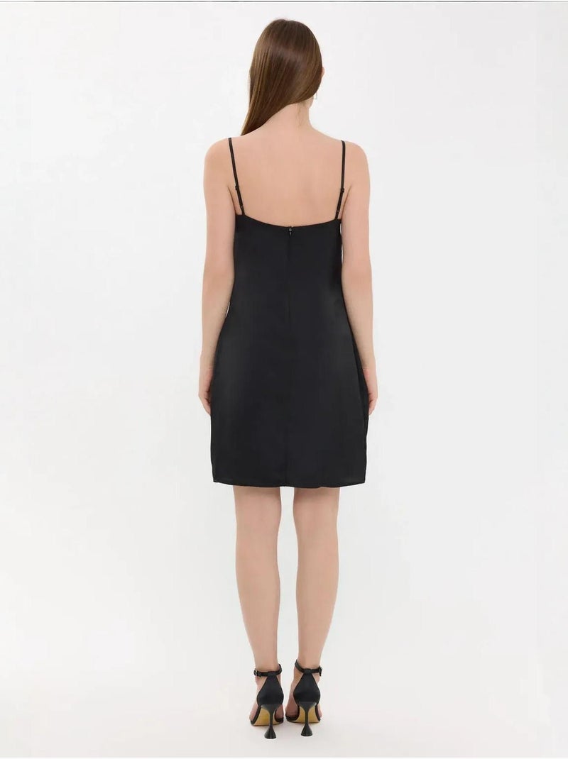 Miniabito con spalline sottili e nodo frontale Nero - Kiabi