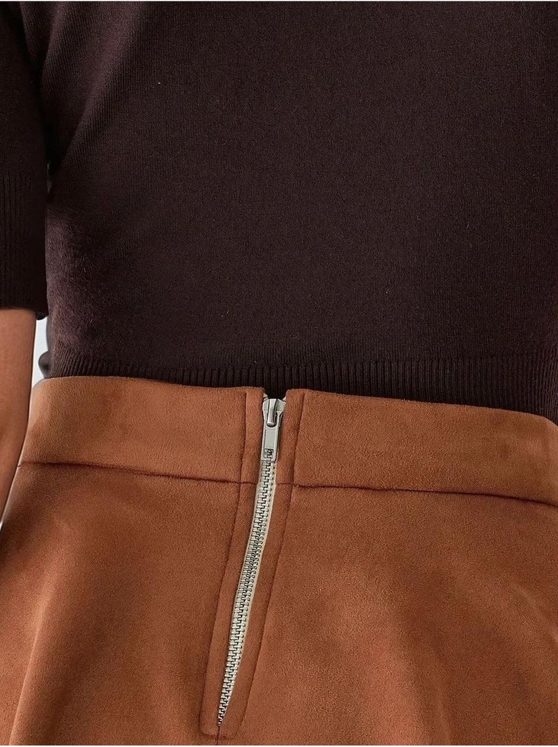 Minigonna in ecopelle scamosciata a vita alta con chiusura a zip hiccup Cammello - Kiabi