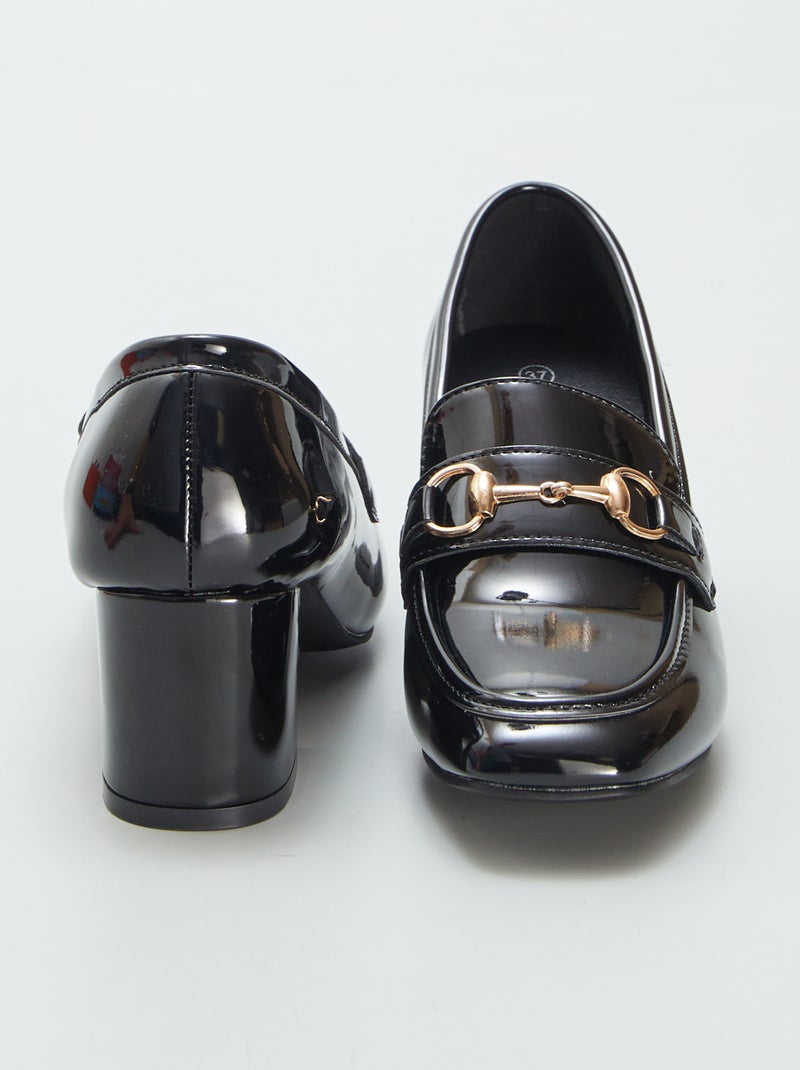 Mocassini lucidi con tacco NERO - Kiabi