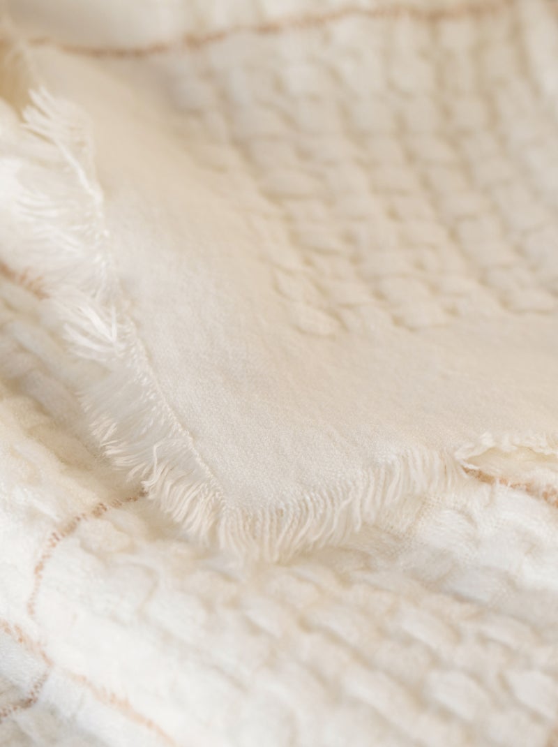 Morbido plaid in cialda Beige conchiglia - Kiabi