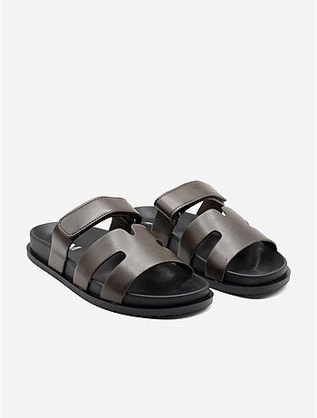 Mules con chiusura a velcro
