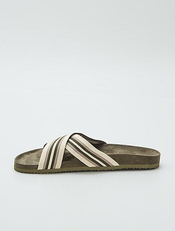 Mules con cinturini incrociati