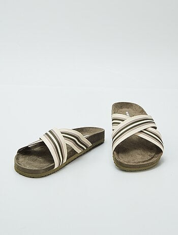 Mules con cinturini incrociati