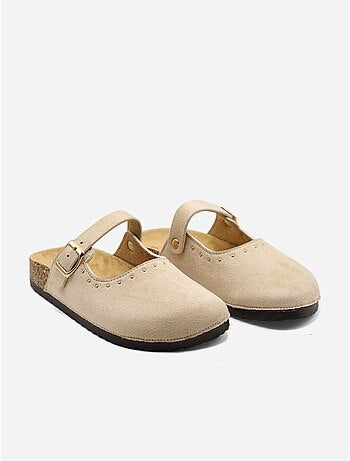 Mules con fibbia borchiata