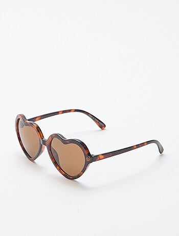 Occhiali da sole a forma di cuore