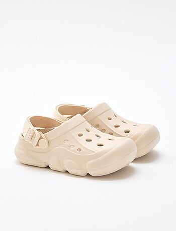 Paio di zoccoli da spiaggia chiusi tinta unita