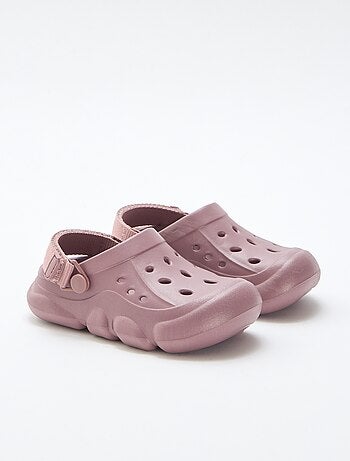 Paio di zoccoli da spiaggia chiusi tinta unita