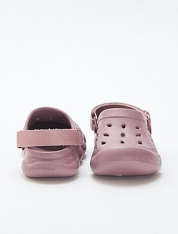 Paio di zoccoli da spiaggia chiusi tinta unita