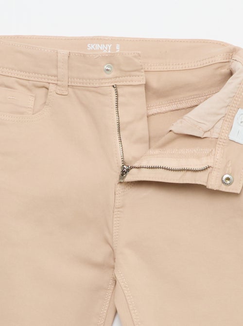 Pantacourt in denim con finiture a taglio vivo - Kiabi