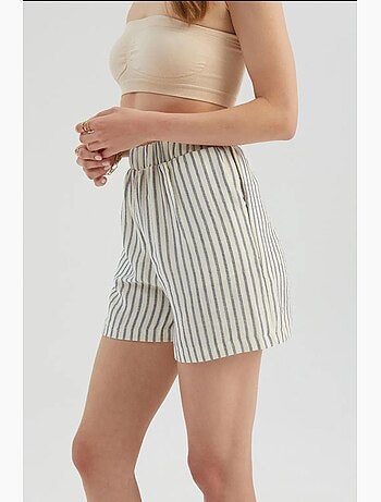 Pantaloncini a righe con vita alta elasticizzata
