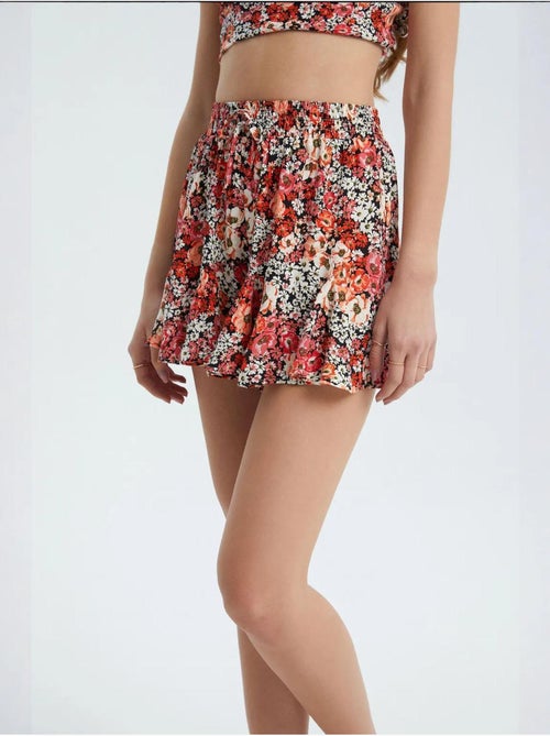 Pantaloncini con volant elasticizzati a vita alta e floreale hiccup - Kiabi Pantaloncini con volant elasticizzati a vita alta e floreale hiccup - Kiabi
