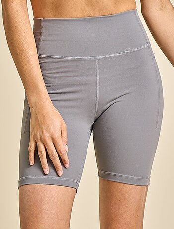 Pantaloncini da ciclista sportivi - (ekstract)