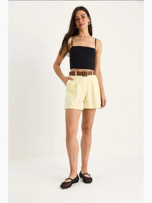Pantaloncini in lino sottile con cintura e tasche lucci - Kiabi Pantaloncini in lino sottile con cintura e tasche lucci - Kiabi
