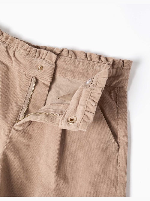 Pantaloncini in velluto a coste con pieghe frontali - Kiabi