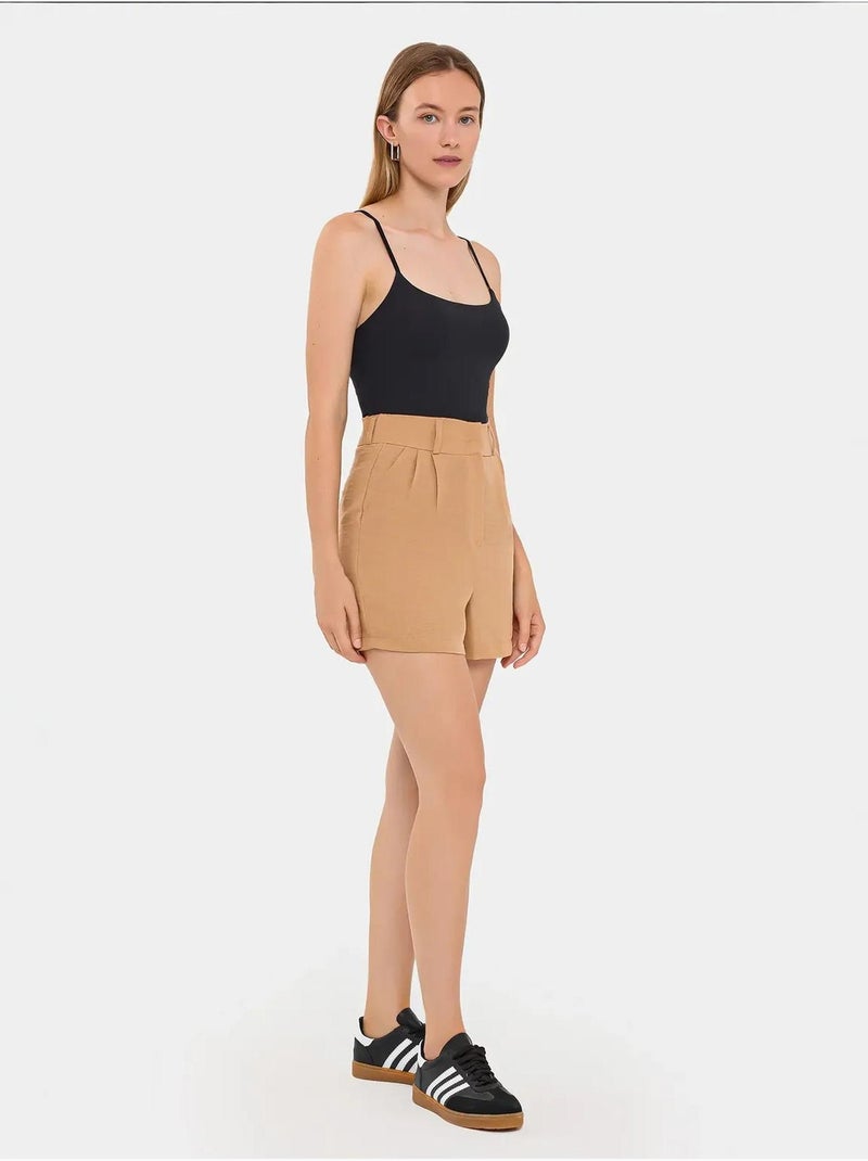 Pantaloncini plissettati a vita alta in tessuto Marrone - Kiabi