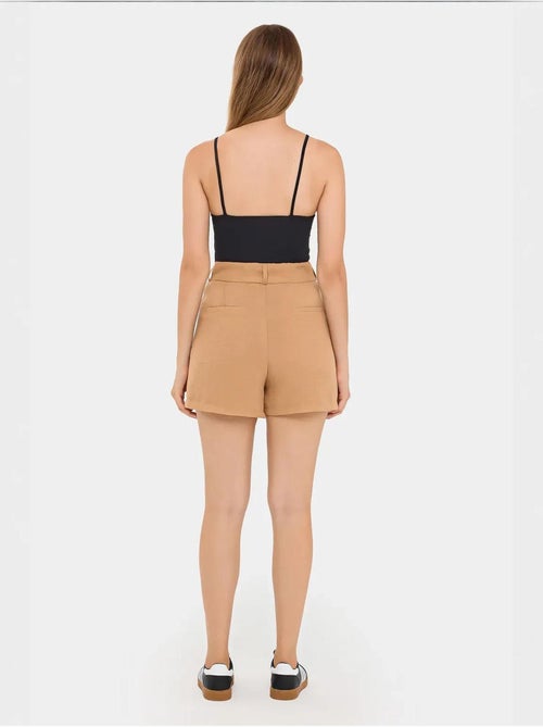 Pantaloncini plissettati a vita alta in tessuto - Kiabi Pantaloncini plissettati a vita alta in tessuto - Kiabi