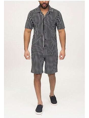 Pantaloncini, set di camicie Kebello