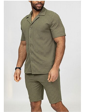 Pantaloncini, set di camicie Kebello