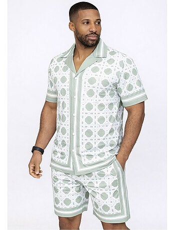 Pantaloncini, set di camicie Kebello