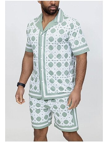 Pantaloncini, set di camicie Kebello