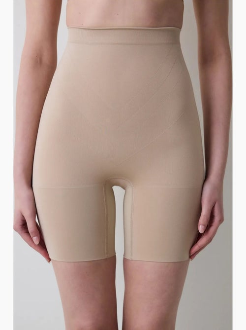 Pantaloncino modellante vita alta senza cuciture penti - Kiabi Pantaloncino modellante vita alta senza cuciture penti - Kiabi