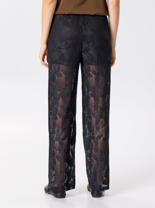 Pantalone a palloncino in pizzo con fodera a shorts - Kiabi Pantalone a palloncino in pizzo con fodera a shorts - Kiabi