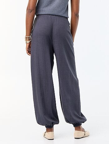 Pantalone a palloncino tinta unita con 2 tasche