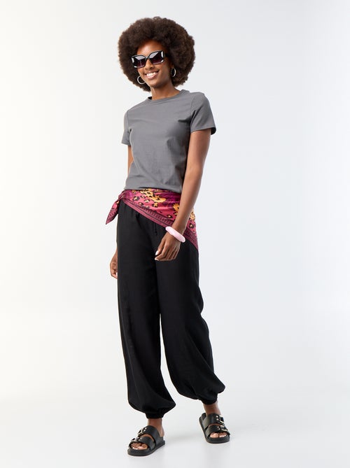 Pantalone a palloncino tinta unita con 2 tasche - Kiabi Pantalone a palloncino tinta unita con 2 tasche - Kiabi
