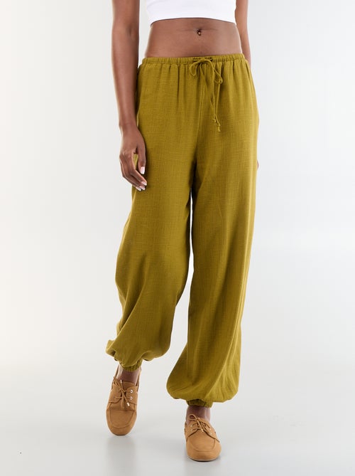 Pantalone a palloncino tinta unita con 2 tasche - Kiabi Pantalone a palloncino tinta unita con 2 tasche - Kiabi