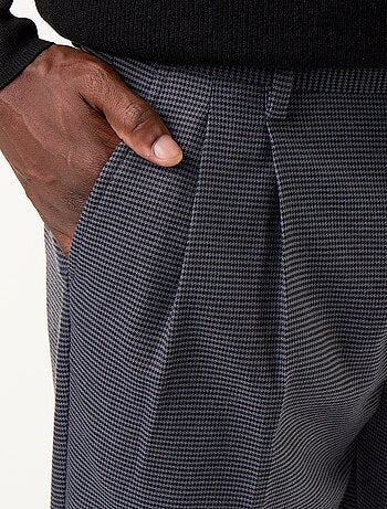 Pantalone a quadri dal taglio affusolato