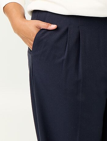 Pantalone a sigaretta ampio