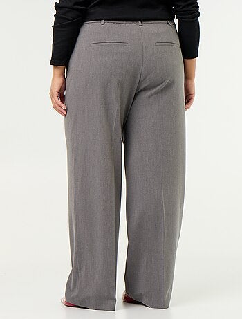 Pantalone a sigaretta ampio