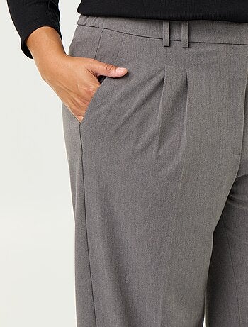 Pantalone a sigaretta ampio