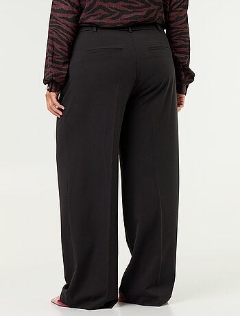 Pantalone a sigaretta ampio