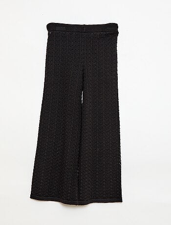 Pantalone all'uncinetto taglio a zampa