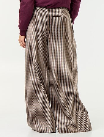 Pantalone ampio a vita alta