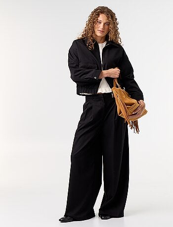 Pantalone ampio a vita alta