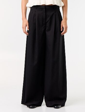 Pantalone ampio a vita alta
